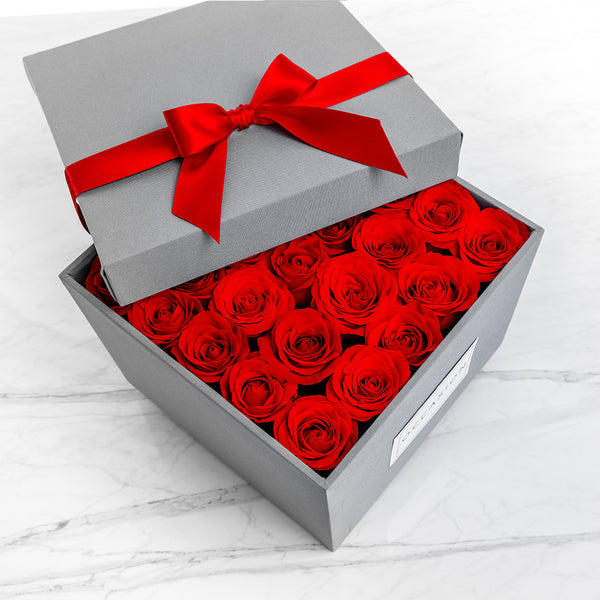 Caja Gris Rosas Rojas